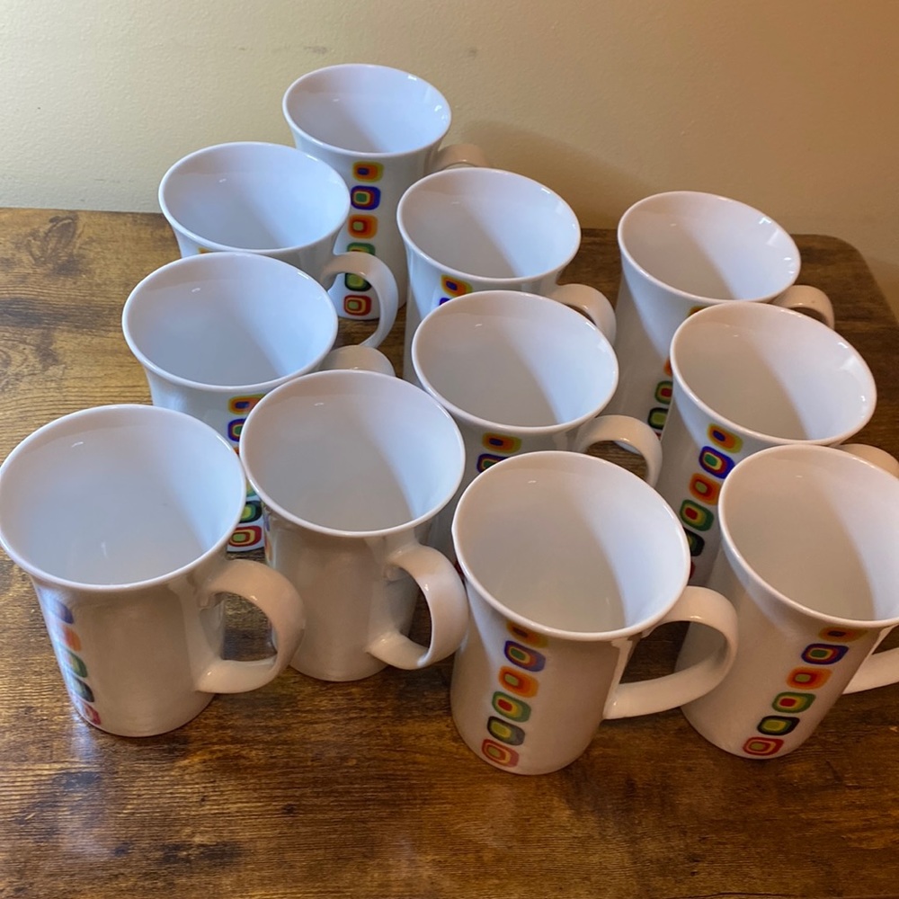 Firmament fine porcelain Italian design. 11 cups